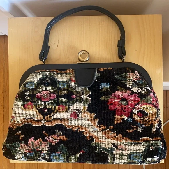 🪡 True Vintage Needlepoint Tapestry Purse Black Floral Gorgeous! - Picture 3 of 4